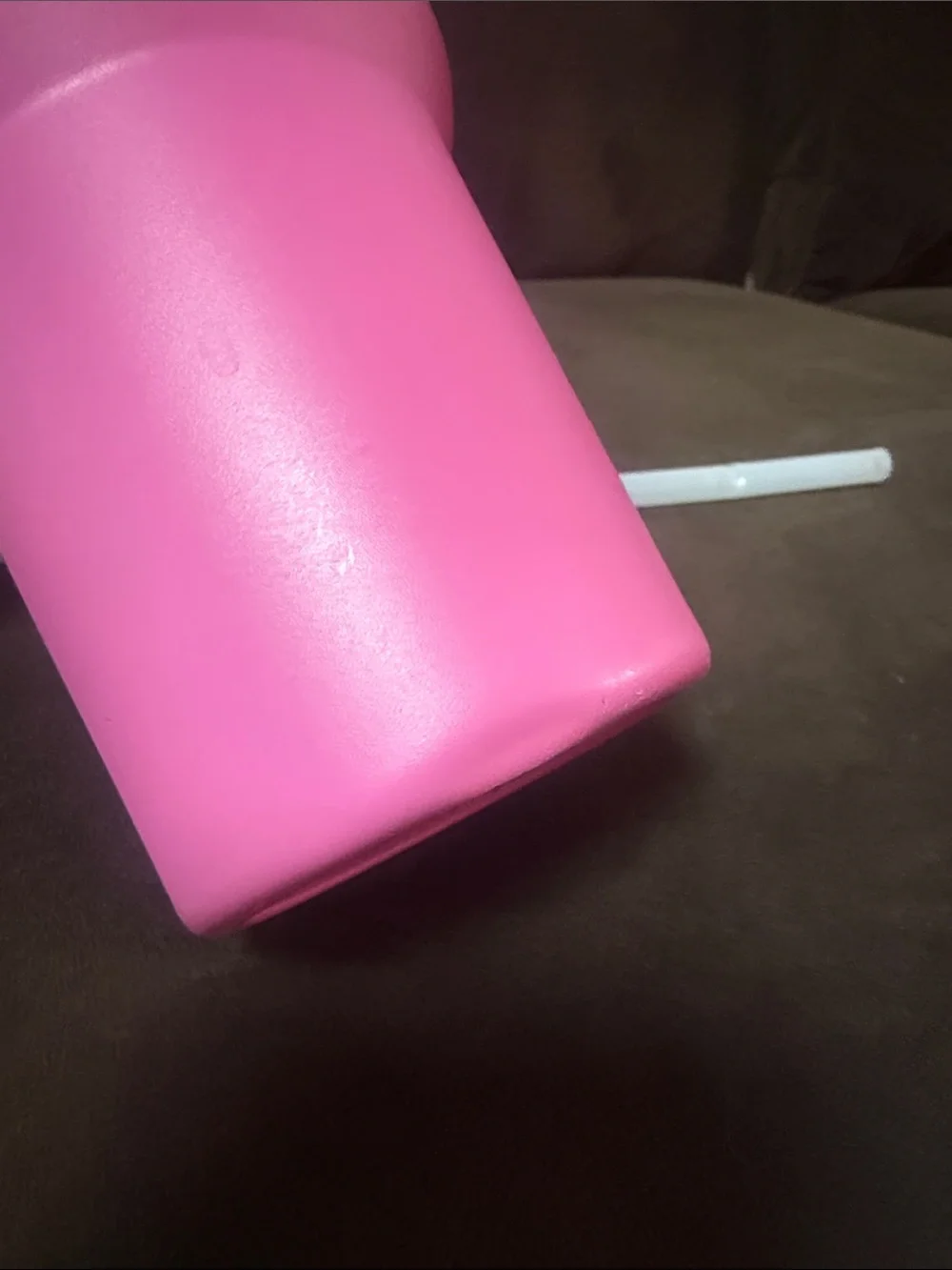 Stanley Hot Pink Travel Mug with White Lid and Handle - Picture 6 of 6